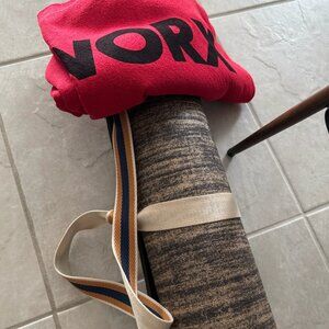 HOTWORx yoga mat + towel